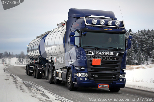 Image of Purple Scania R580 Tank Truck in Winter