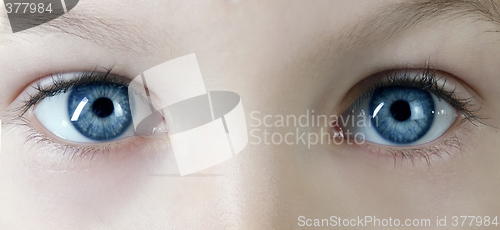 Image of eyes