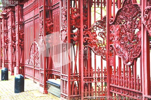 Image of red  abstract wood in englan london antique  