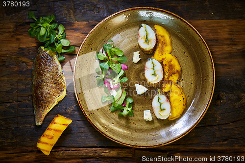 Image of fish fillet with green asparagus