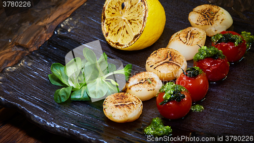 Image of Sea Scallop with Cherry Tomato