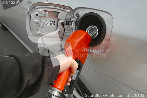 Image of Using Fuel Nozzle