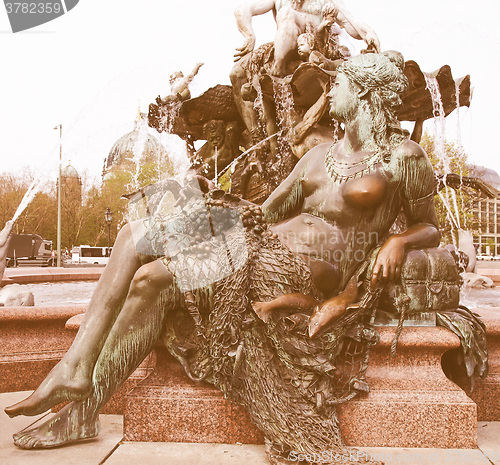 Image of Neptunbrunnen vintage