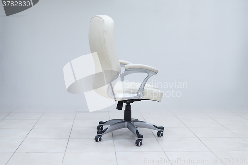 Image of white office chair