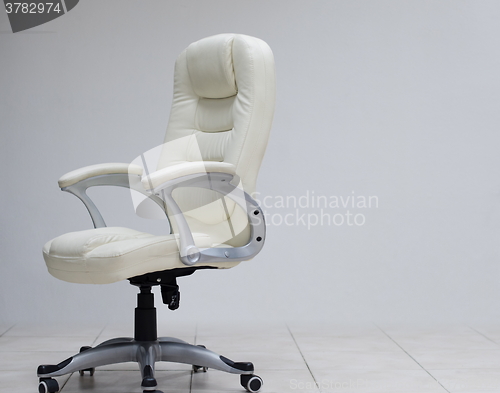 Image of white office chair