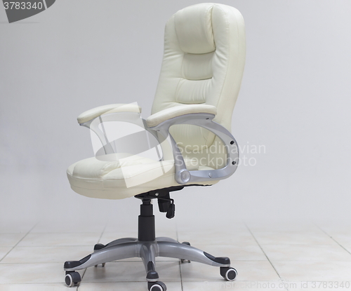 Image of white office chair