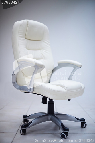 Image of white office chair