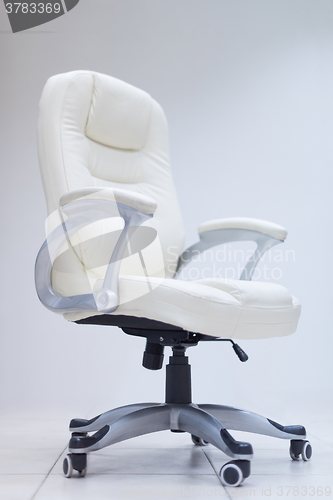 Image of white office chair