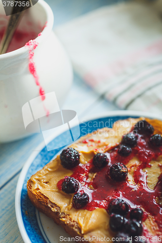 Image of Sandwich with peanut butter and black currant jam