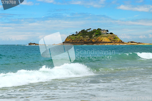 Image of Island in the ocean