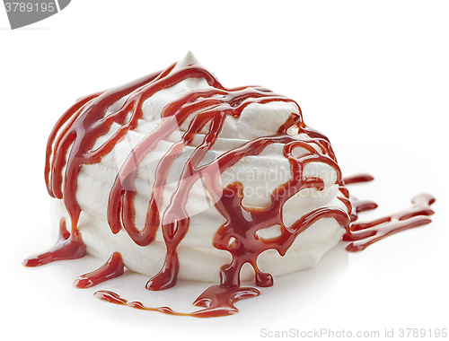 Image of whipped cream with chocolate sauce