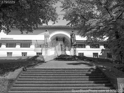 Image of Black and white Ernst Ludwig House in Darmstadt