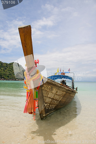 Image of Longtailboat at the beach