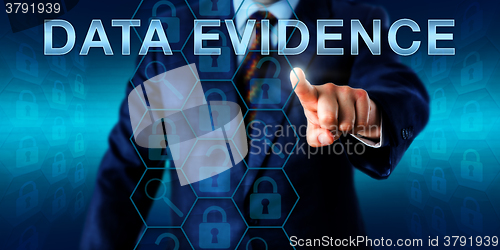 Image of Investigator Pointing At DATA EVIDENCE\r