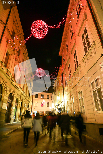 Image of People in city center at advent time
