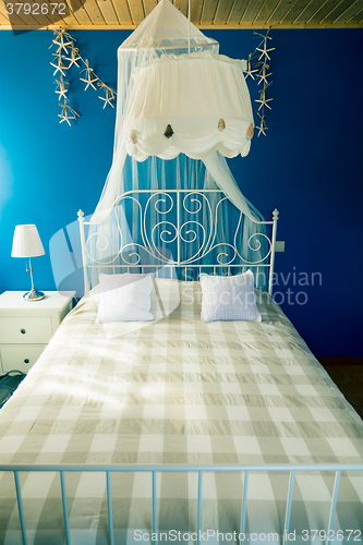 Image of Classic Double Size Bed with Mosquito Curtain