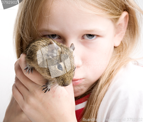 Image of girl with mouse