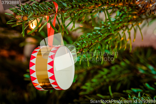 Image of Xmas tree with a drum