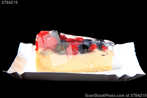 Image of raspberries and blueberries cake