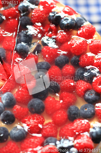 Image of raspberries and blueberries cake