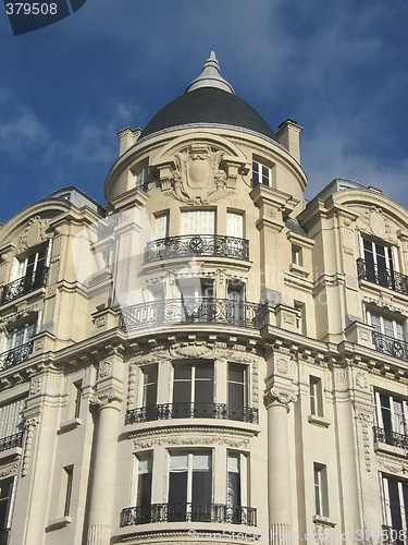 Image of ancient parisian building