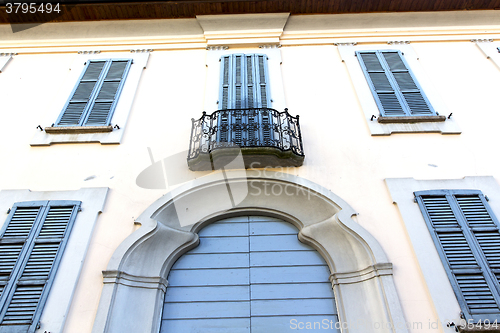 Image of brown door  europe  italy      in  the milano old   closed brick