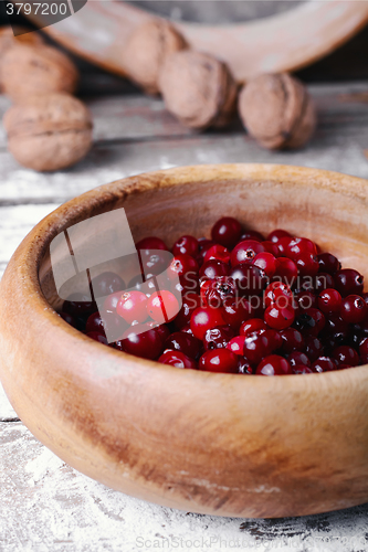 Image of Ripe cranberries in bowls