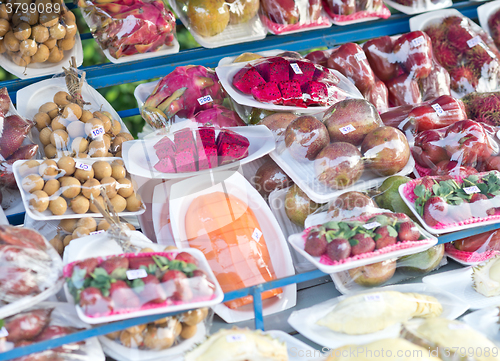 Image of fresh fruits in packing