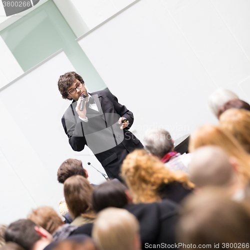 Image of Speaker Talking at Business Conference.