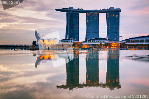 Image of Overview of the marina bay in Singapore