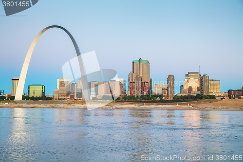 Image of Downtown St Louis, MO with the Gateway Arch