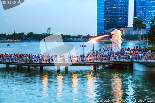 Image of Overview of the marina bay with the Merlion in Singapore