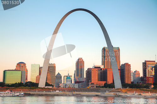 Image of Downtown St Louis, MO with the Old Courthouse and the Gateway Ar