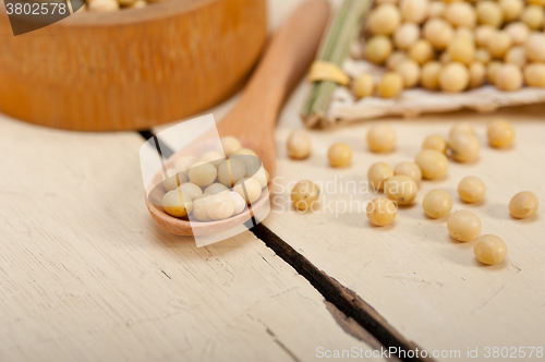 Image of organic soya beans 