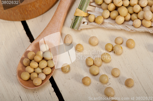 Image of organic soya beans 