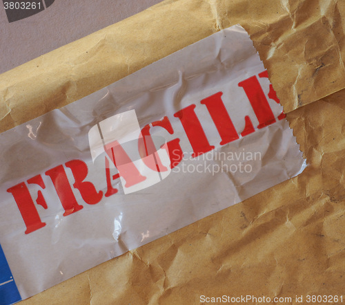 Image of Fragile label on packet