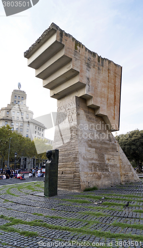 Image of Francesc Maci? monument at Placa de Catalunya 