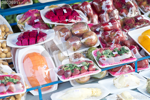 Image of fresh fruits in packing