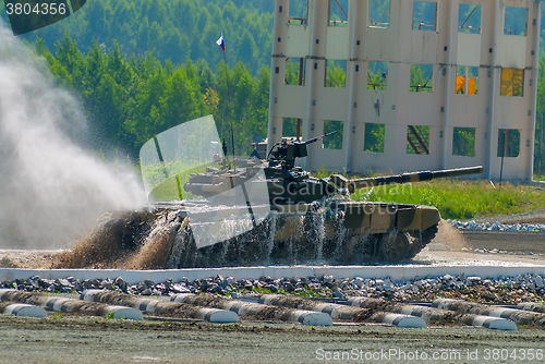 Image of Tank T-80 moves after water ford