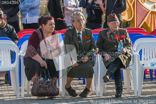 Image of Women - veterans of World War II on tribunes