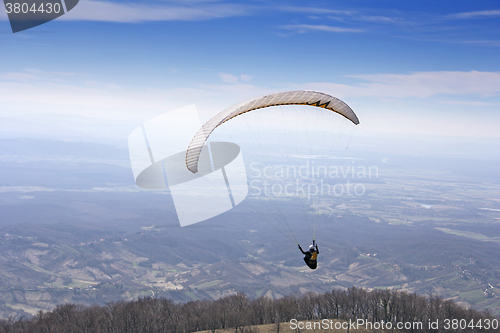 Image of Paraglider flying