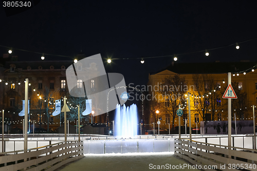 Image of City rink at night