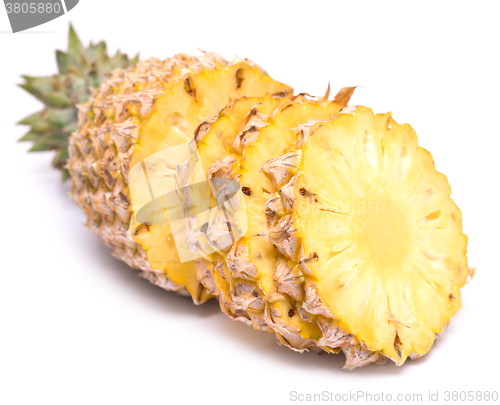 Image of ripe pineapple