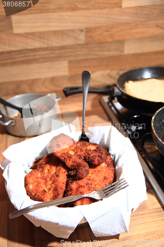 Image of preparing czech chicken schnitzel\r\n