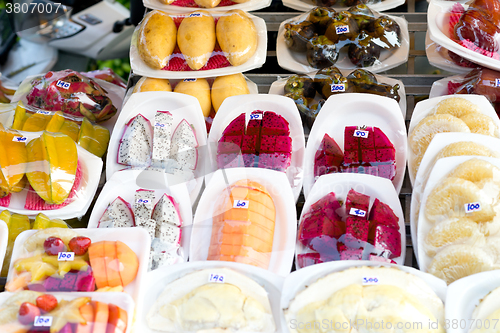 Image of fresh fruits in packing