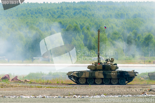 Image of T80 tank with equipment for water crossing. Russia