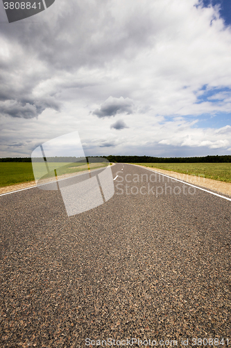 Image of   small country road 