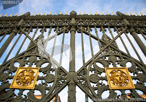 Image of Royal Palace gate detail