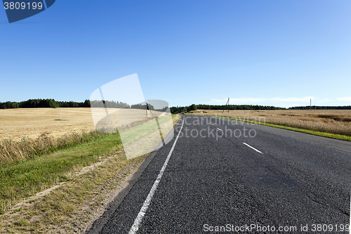 Image of  small country road 
