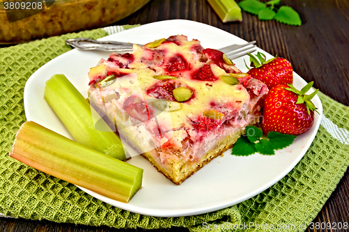 Image of Pie strawberry-rhubarb with sour cream on green napkin